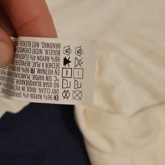 ❗ SOLD ❗ NWT ribbed crop mockneck - Picture 4 of 5